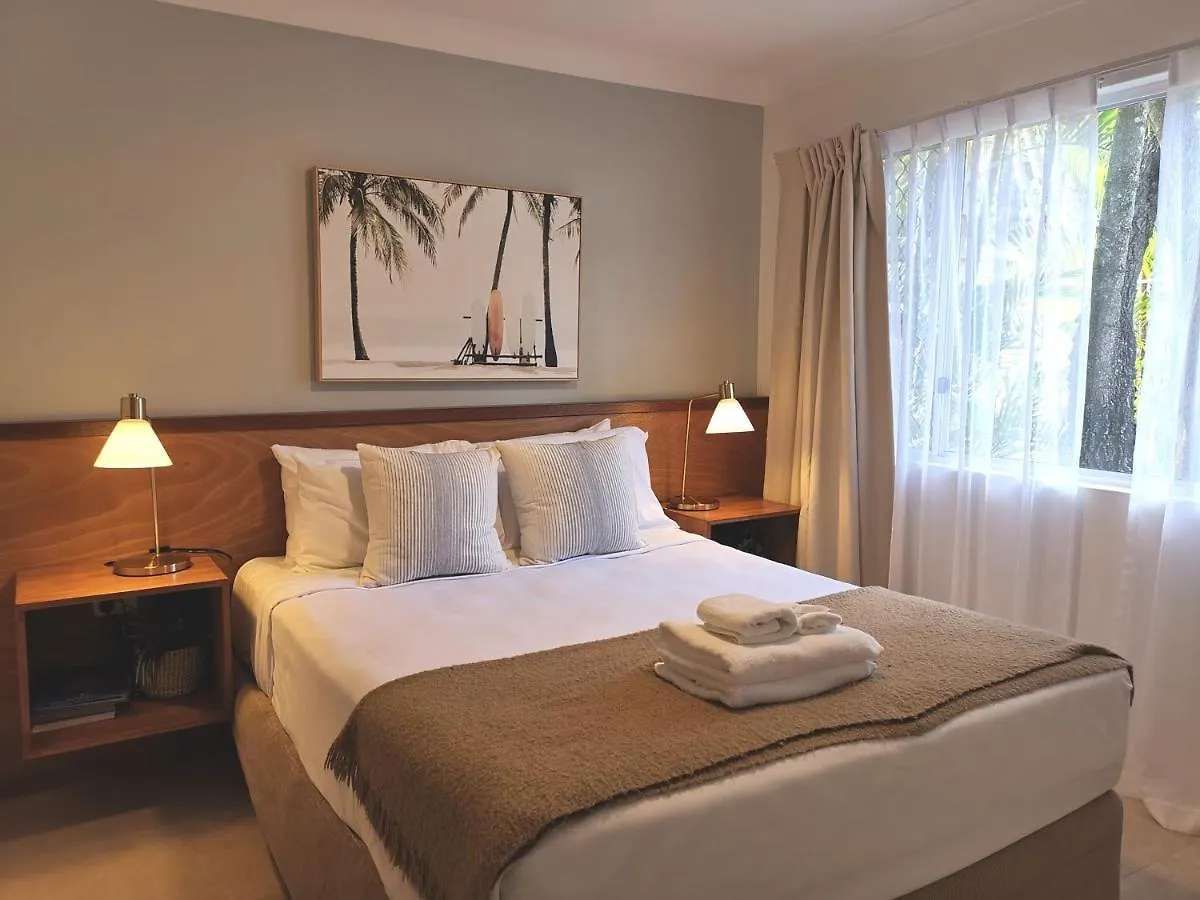 Bay Of Palms Hotel Gold Coast 3*,