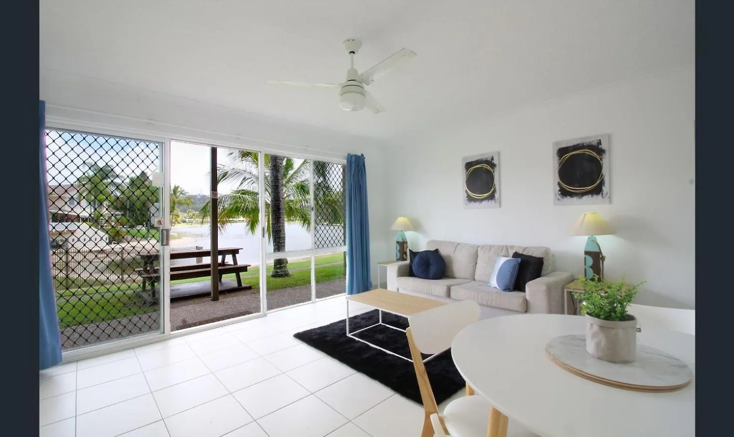 Bay Of Palms Hotel Gold Coast Australia